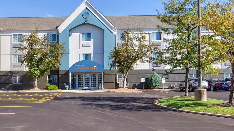 Sonesta Simply Suites St Louis Earth City Exterior