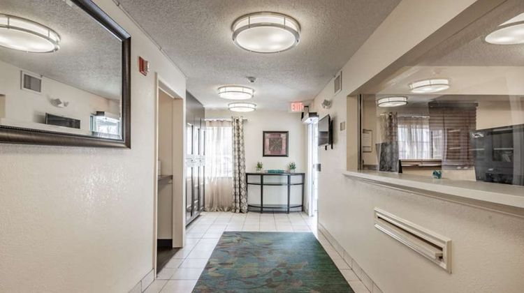Sonesta Simply Suites Nashville Brentwood Lobby