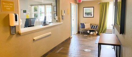 Sonesta Simply Suites Jacksonville Lobby