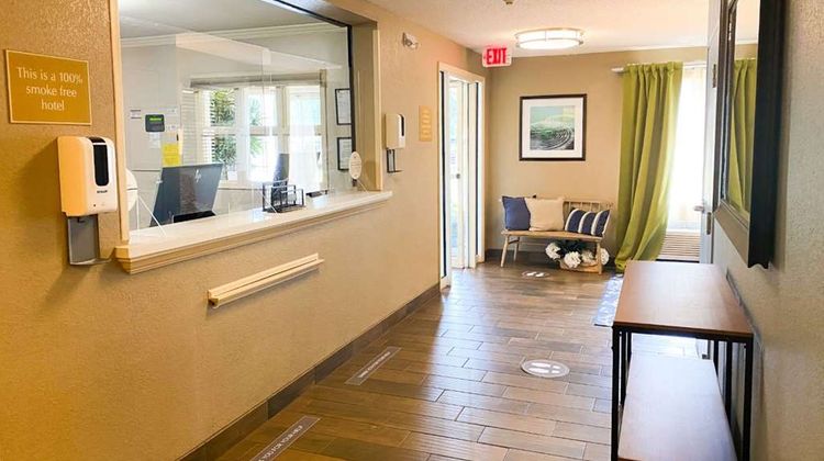 Sonesta Simply Suites Jacksonville Lobby