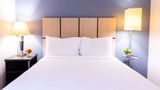 Sonesta Simply Suites Jacksonville Suite