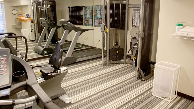 <b>Sonesta Simply Suites Phoenix Glendale Health</b>. Images powered by <a href="https://iceportal.shijigroup.com/" title="IcePortal" target="_blank">IcePortal</a>.