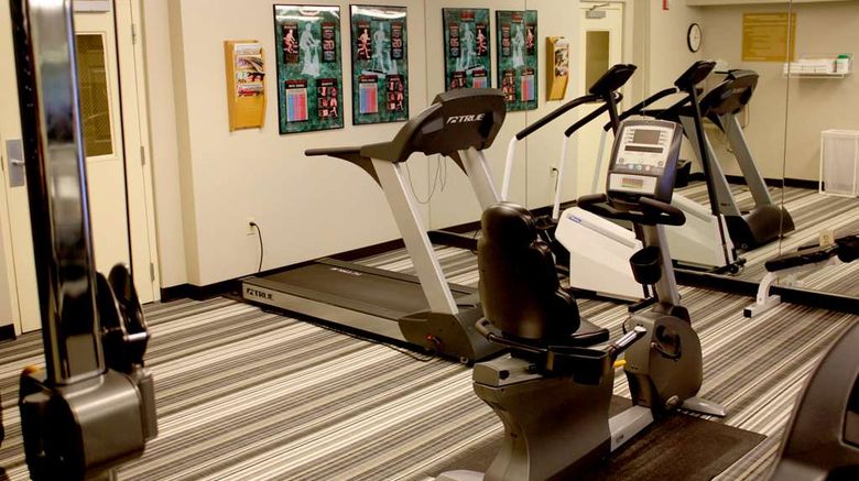 <b>Sonesta Simply Suites Phoenix Glendale Health</b>. Images powered by <a href="https://iceportal.shijigroup.com/" title="IcePortal" target="_blank">IcePortal</a>.