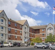Sonesta Simply Suites Boston Burlington Exterior