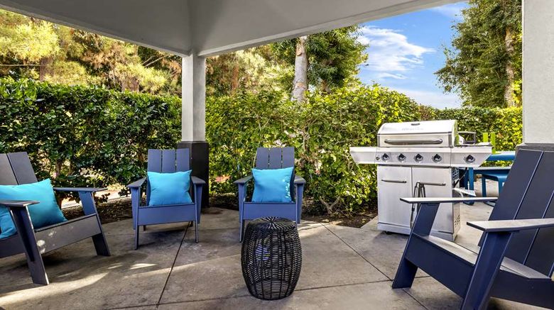 <b>Sonesta Simply Suites Irvine East Foothill Recreation</b>. Images powered by <a href="https://iceportal.shijigroup.com/" title="IcePortal" target="_blank">IcePortal</a>.