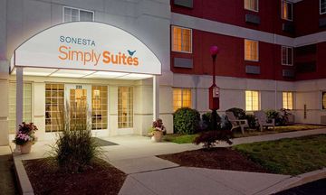 Sonesta Simply Suites Boston Braintree