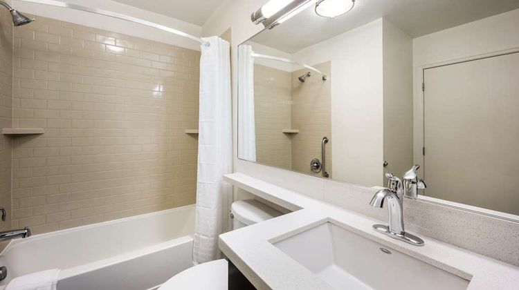 Sonesta Simply Suites Silicon Valley Suite