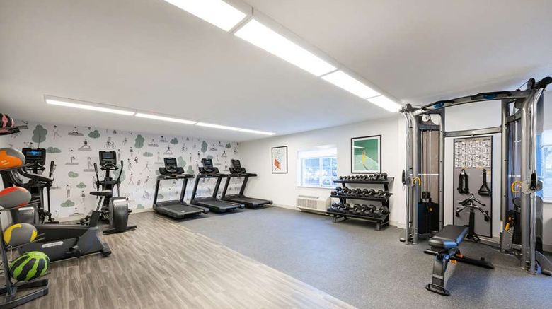 <b>Sonesta Simply Suites Jersey City Health</b>. Images powered by <a href="https://iceportal.shijigroup.com/" title="IcePortal" target="_blank">IcePortal</a>.