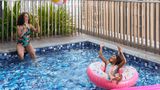 Aparthotel Adagio Dubai Deira Pool