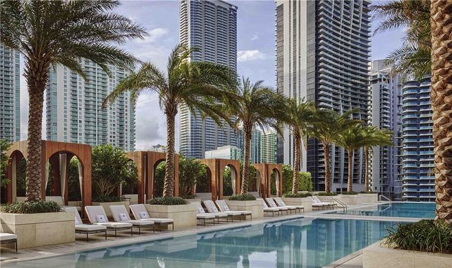 SLS Lux Brickell Hotel Exterior