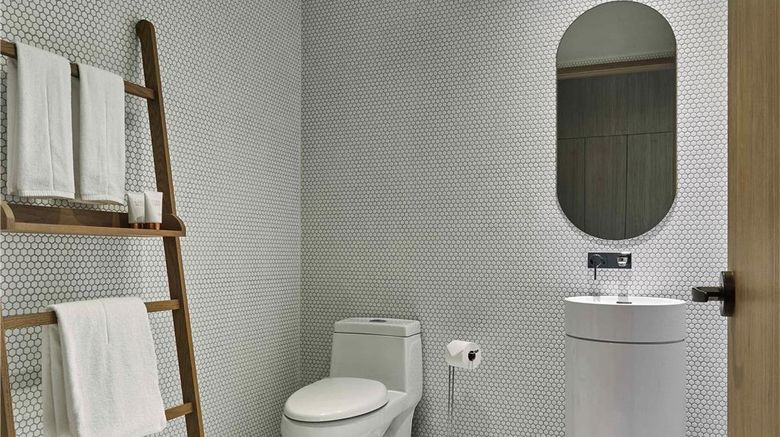 <b>SLS Lux Brickell Hotel Room</b>. Images powered by <a href="https://iceportal.shijigroup.com/" title="IcePortal" target="_blank">IcePortal</a>.