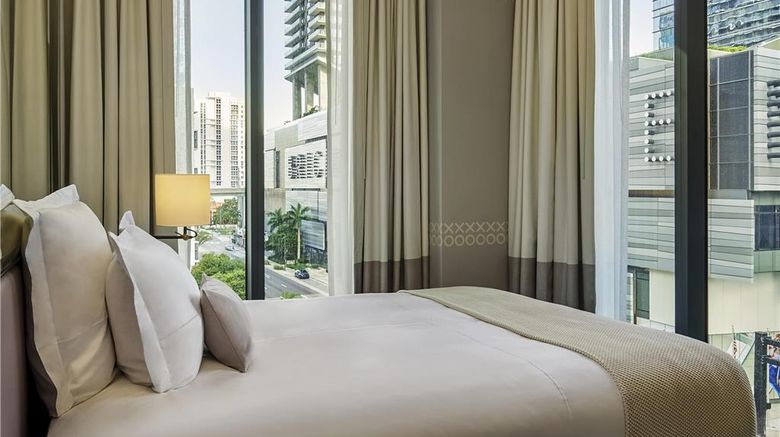 <b>SLS Lux Brickell Hotel Room</b>. Images powered by <a href="https://iceportal.shijigroup.com/" title="IcePortal" target="_blank">IcePortal</a>.