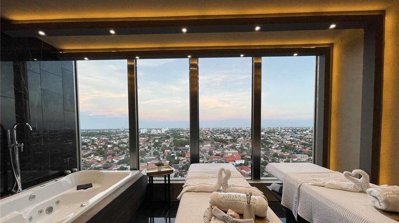 <b>Swissotel Santa Cruz De La Sierra Spa</b>. Images powered by <a href="https://iceportal.shijigroup.com/" title="IcePortal" target="_blank">IcePortal</a>.