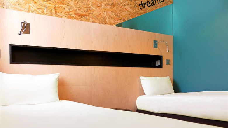 <b>Greet Hotel Marseille Provence Airport Room</b>. Images powered by <a href="https://iceportal.shijigroup.com/" title="IcePortal" target="_blank">IcePortal</a>.