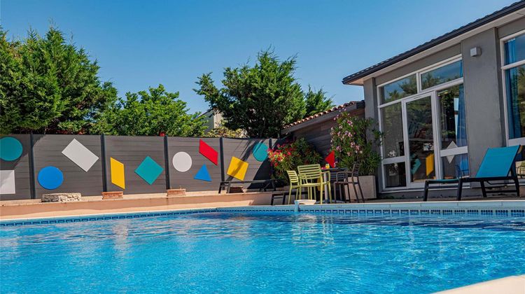 Greet Hotel Marseille Provence Airport Pool