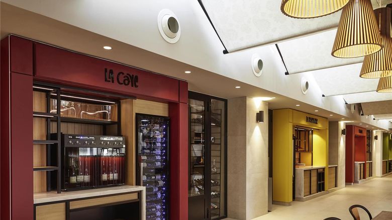<b>Mercure Avignon - Gare TGV Exterior</b>. Images powered by <a href="https://iceportal.shijigroup.com/" title="IcePortal" target="_blank">IcePortal</a>.