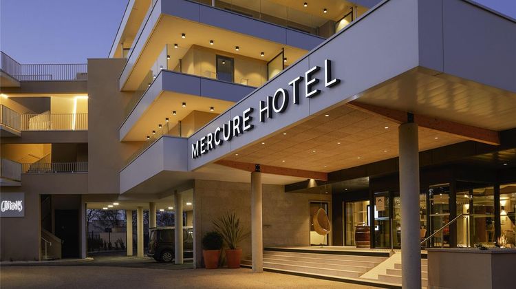Mercure Avignon - Gare TGV Exterior