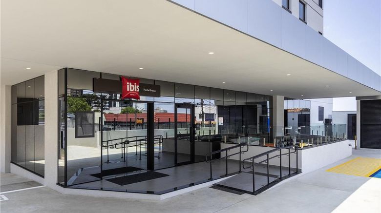 <b>Ibis Ponta Grossa Exterior</b>. Images powered by <a href="https://iceportal.shijigroup.com/" title="IcePortal" target="_blank">IcePortal</a>.