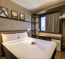 Ibis Ponta Grossa Room