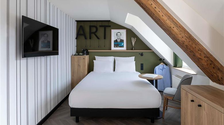 <b>Mercure Grand Hotel Metz Centre Room</b>. Images powered by <a href="https://iceportal.shijigroup.com/" title="IcePortal" target="_blank">IcePortal</a>.