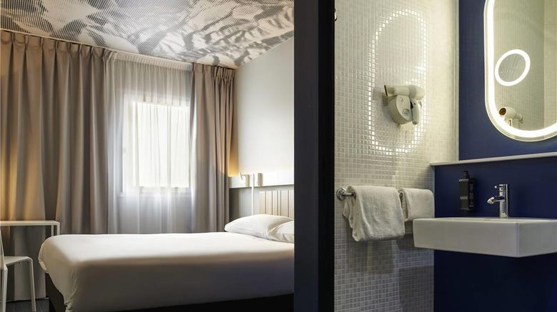 <b>Ibis Clamart Paris Velizy Room</b>. Images powered by <a href="https://iceportal.shijigroup.com/" title="IcePortal" target="_blank">IcePortal</a>.