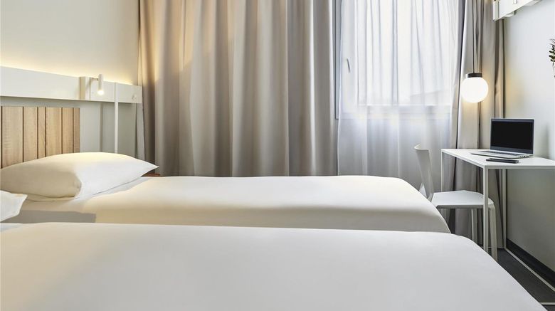 <b>Ibis Clamart Paris Velizy Room</b>. Images powered by <a href="https://iceportal.shijigroup.com/" title="IcePortal" target="_blank">IcePortal</a>.