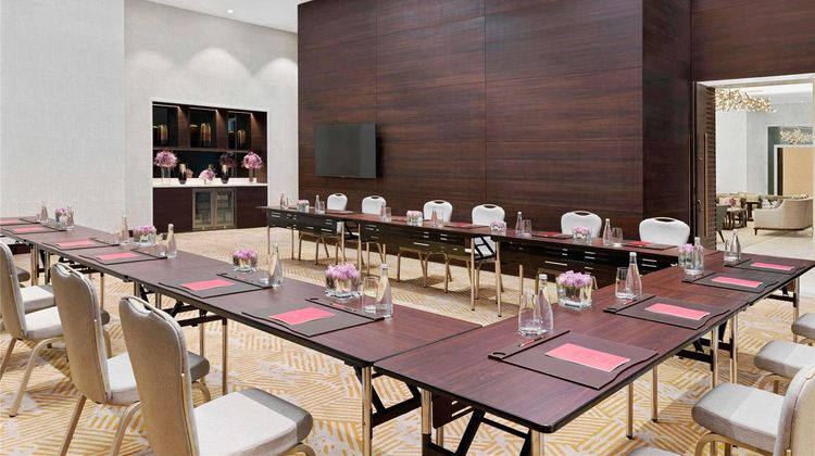 Sofitel Dubai The Obelisk Meeting