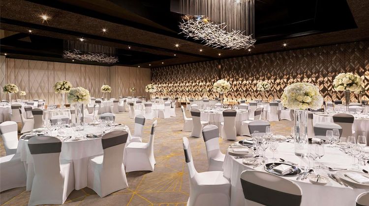Sofitel Dubai The Obelisk Meeting