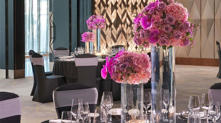 Sofitel Dubai The Obelisk Meeting