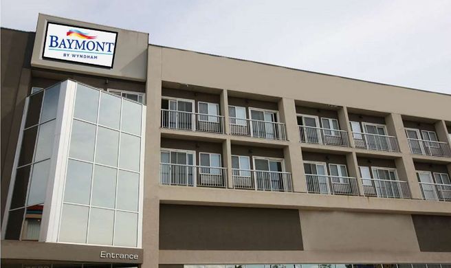Baymont by Wyndham Fort McMurray Exterior