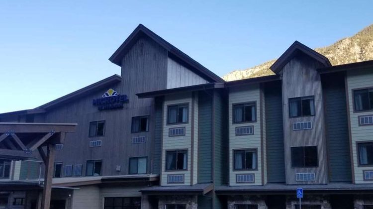 Microtel Inn & Suites by Wyndham Exterior