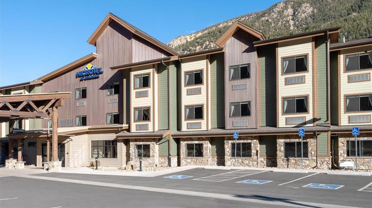 Microtel Inn & Suites by Wyndham Exterior