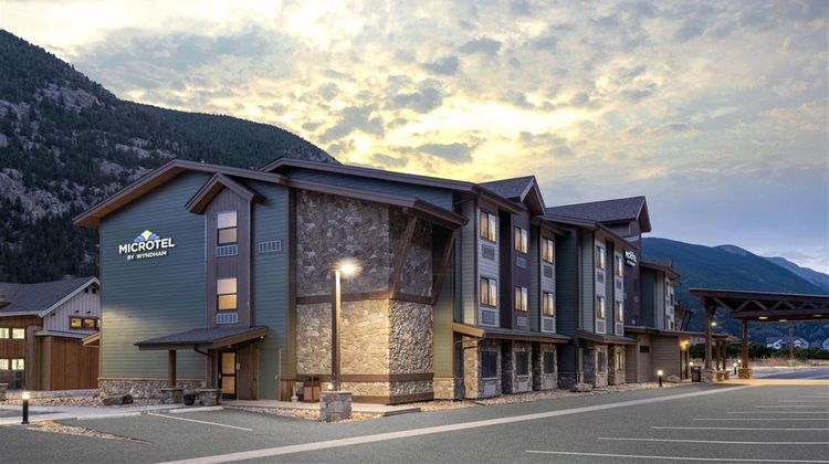 Microtel Inn & Suites by Wyndham Exterior