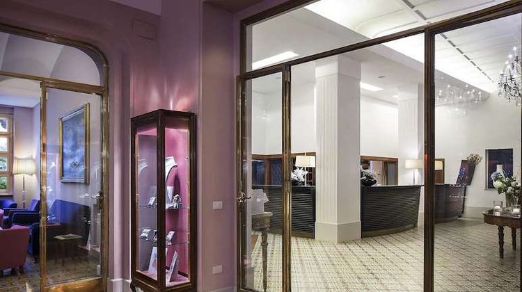 Albergo Regina Isabella Lobby