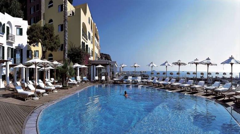 <b>Albergo Regina Isabella Pool</b>. Images powered by <a href="https://iceportal.shijigroup.com/" title="IcePortal" target="_blank">IcePortal</a>.