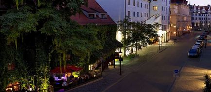 Platzl Hotel Exterior