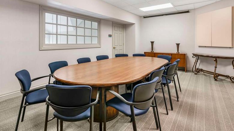 <b>Sonesta ES Suites Dulles Airport Meeting</b>. Images powered by <a href="https://iceportal.shijigroup.com/" title="IcePortal" target="_blank">IcePortal</a>.