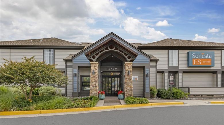 Sonesta ES Suites Dulles Airport Exterior. Images powered by <a href="https://iceportal.shijigroup.com" target="_blank" rel="noopener">Ice Portal</a>.