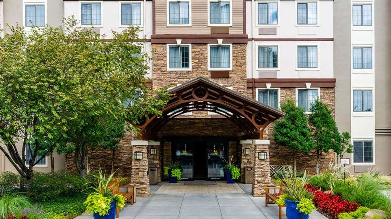 <b>Sonesta ES Suites Atlanta - Perimeter Center Exterior</b>. Images powered by <a href="https://iceportal.shijigroup.com/" title="IcePortal" target="_blank">IcePortal</a>.