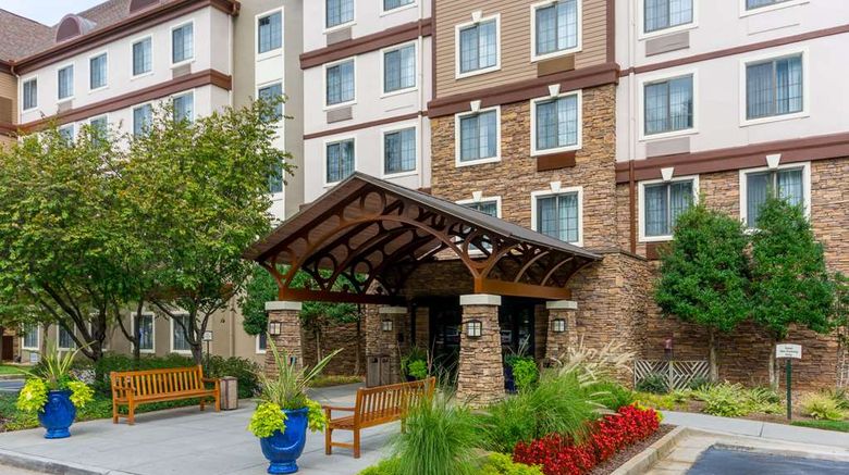 <b>Sonesta ES Suites Atlanta - Perimeter Center Exterior</b>. Images powered by <a href="https://iceportal.shijigroup.com/" title="IcePortal" target="_blank">IcePortal</a>.