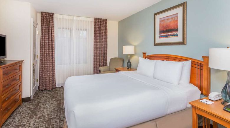 <b>Sonesta ES Suites Atlanta - Perimeter Center Room</b>. Images powered by <a href="https://iceportal.shijigroup.com/" title="IcePortal" target="_blank">IcePortal</a>.