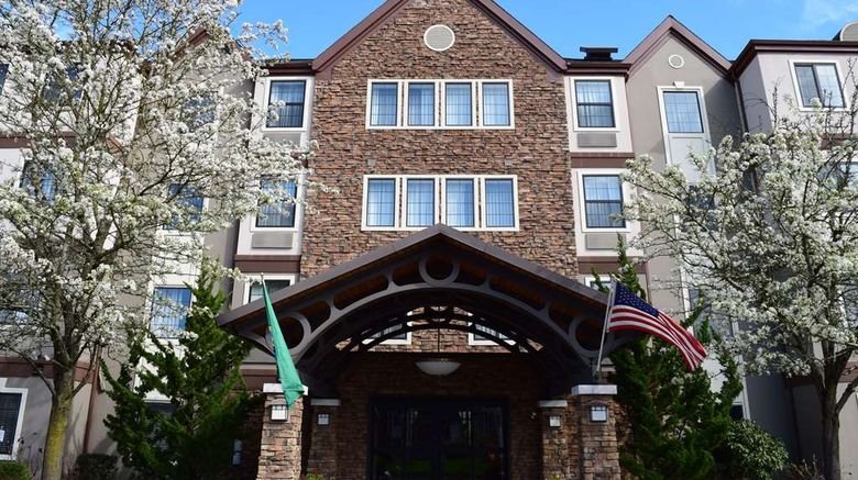 <b>Sonesta ES Suites Portland Vancouver 41 Exterior</b>. Images powered by <a href="https://iceportal.shijigroup.com/" title="IcePortal" target="_blank">IcePortal</a>.