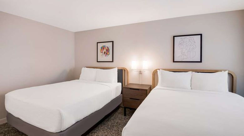 <b>Sonesta ES Suites Portland Vancouver 41 Room</b>. Images powered by <a href="https://iceportal.shijigroup.com/" title="IcePortal" target="_blank">IcePortal</a>.