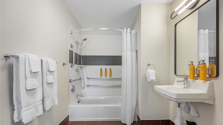 Sonesta ES Suites Portland Vancouver 41 Suite