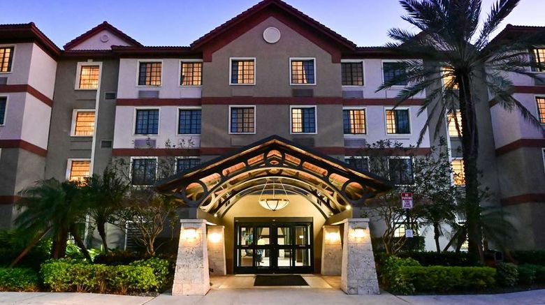 <b>Sonesta ES Suites Fort Lauderdale Plantation Exterior</b>. Images powered by <a href="https://iceportal.shijigroup.com/" title="IcePortal" target="_blank">IcePortal</a>.