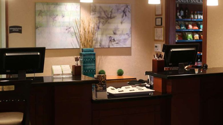 <b>Sonesta ES Suites Fort Lauderdale Plantation Lobby</b>. Images powered by <a href="https://iceportal.shijigroup.com/" title="IcePortal" target="_blank">IcePortal</a>.