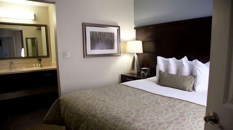 <b>Sonesta ES Suites San Francisco Airport Suite</b>. Images powered by <a href="https://iceportal.shijigroup.com/" title="IcePortal" target="_blank">IcePortal</a>.