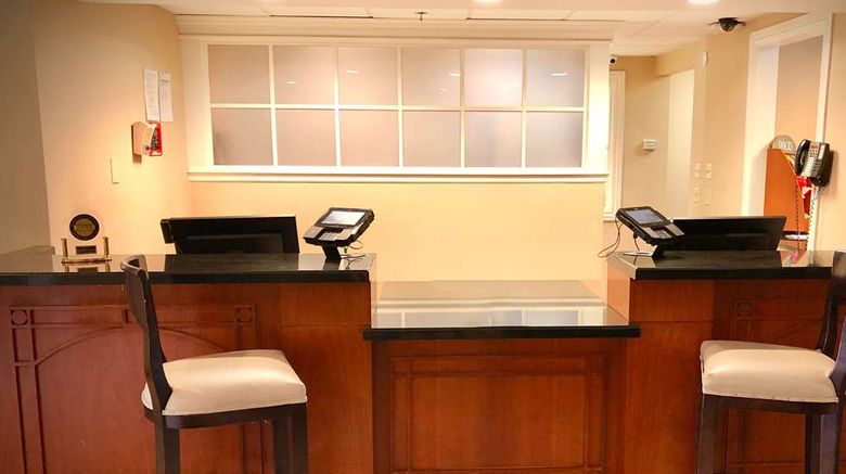 <b>Sonesta ES Suites San Francisco Airport Lobby</b>. Images powered by <a href="https://iceportal.shijigroup.com/" title="IcePortal" target="_blank">IcePortal</a>.
