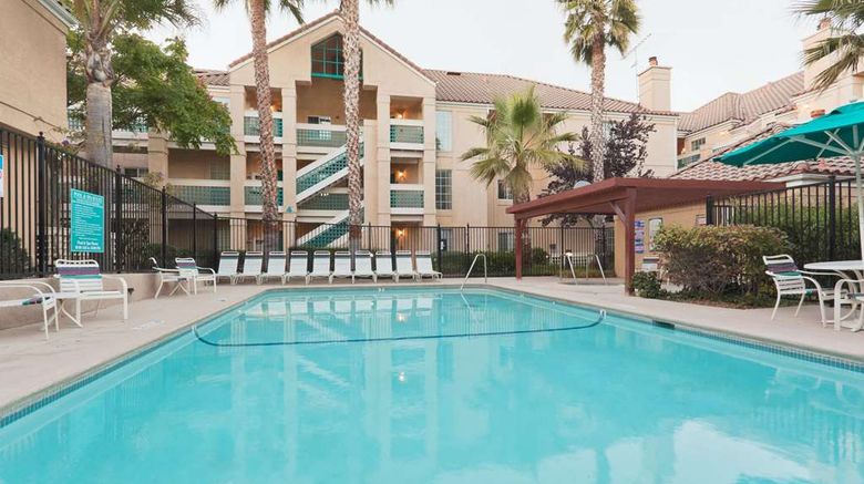 <b>Sonesta ES Suites San Francisco Airport Pool</b>. Images powered by <a href="https://iceportal.shijigroup.com/" title="IcePortal" target="_blank">IcePortal</a>.