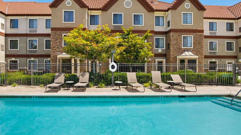 <b>Sonesta ES Suites San Diego Rancho Pool</b>. Images powered by <a href="https://iceportal.shijigroup.com/" title="IcePortal" target="_blank">IcePortal</a>.